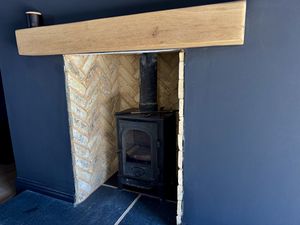 Lounge Fire- click for photo gallery